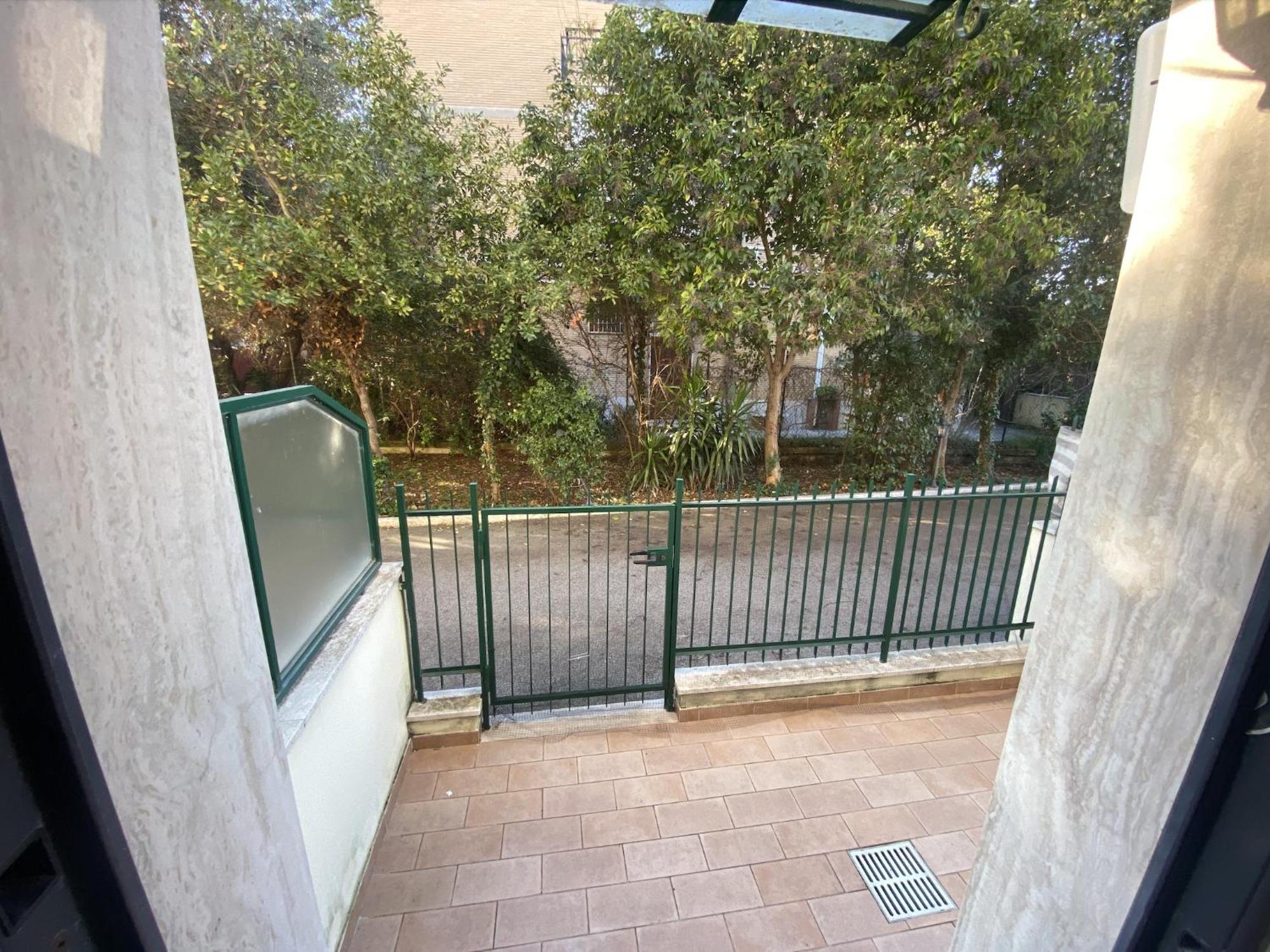 Appartamento Moderno A 15 Minuti Dal Centro Di Roma Екстер'єр фото